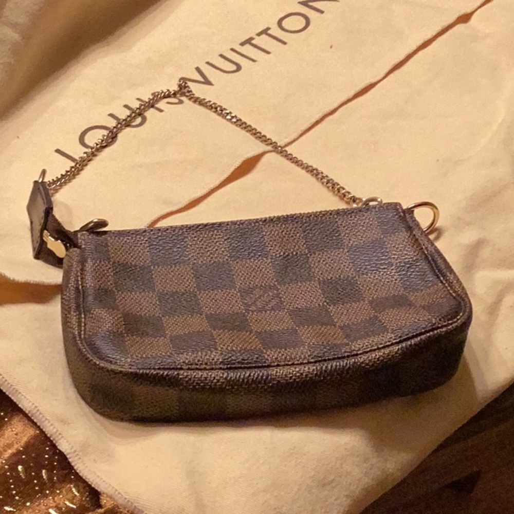Louis Vuitton Damier Ebene Canvas key pouch